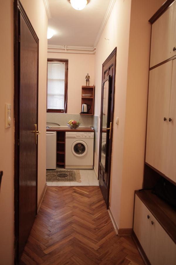 Studio Hram Belgrado Esterno foto